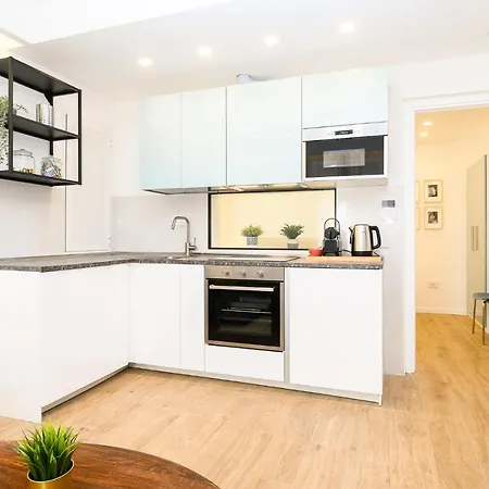 Modern & Elegant By Ndp Rent Appartement Rome