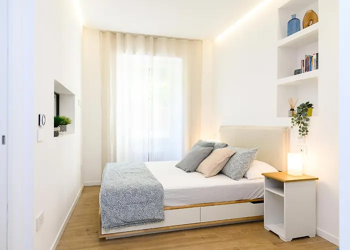 Modern & Elegant By Ndp Rent Apartment *